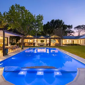 https://russet-rise-adults-only.hotels-capetown.com